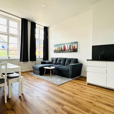 Moderne Ferienwohnung Inmitten Der Altstadt Schwerin  Luaran gambar